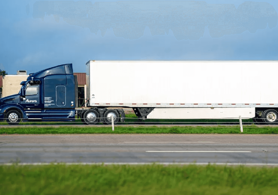 מהפכה בענף - מכה לעובדים: הושק שירות המשאיות האוטונומיות הראשון בארה"ב