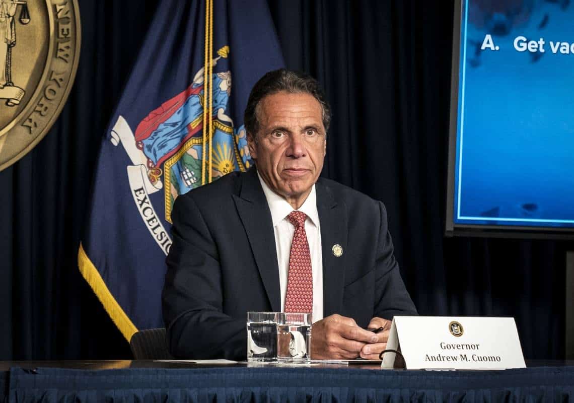 "התלונה אמינה, אך לא נצליח להוכיח זאת": כתב האישום שהוגש נגד מושל ניו יורק לשעבר בוטל