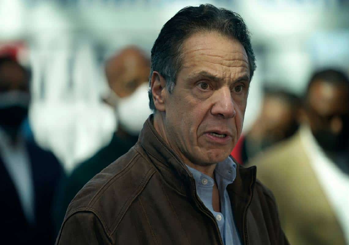 "מרד באחוזת המושל": אנשי הצוות של קואמו הפסיקו להגיע למשרד