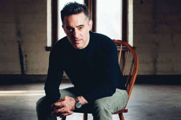 קדיש.קום: על היצירה החדשה והמצחיקה ביותר עד כה של הסופר הישראלי נתן אנגלנדר