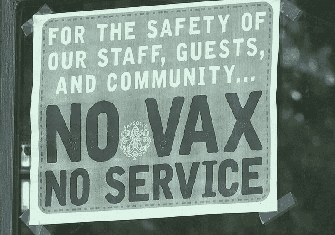 רוב הכלכלנים האמריקנים מאמינים כי יש להחיל חובת חיסונים על עובדים