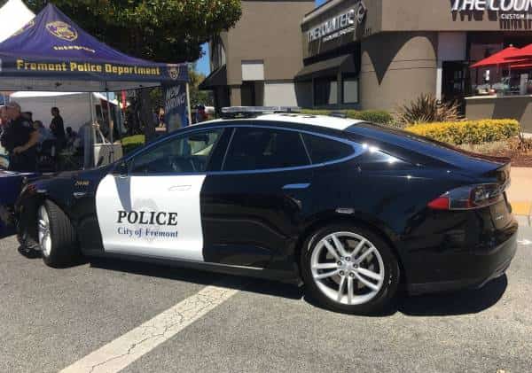 מבוכה למשטרה: סוללת ניידת חשמלית התרוקנה במהלך מרדף אחר חשוד