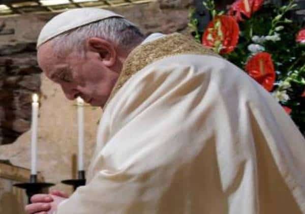 בספר חדש האפיפיור מתייצב עם השמאל הרדיקלי: משבח את פעילות Black Lives Matter, ומתנגד למחאות נגד סגרי הקורונה