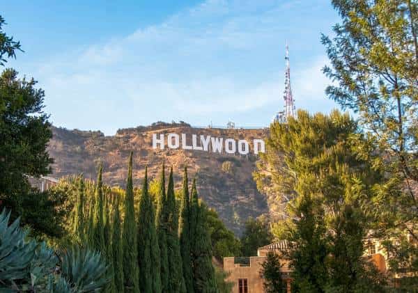 בזכות תעשיית הסרטים ועמק הסיליקון: כלכלת קליפורניה ממשיכה לשגשג