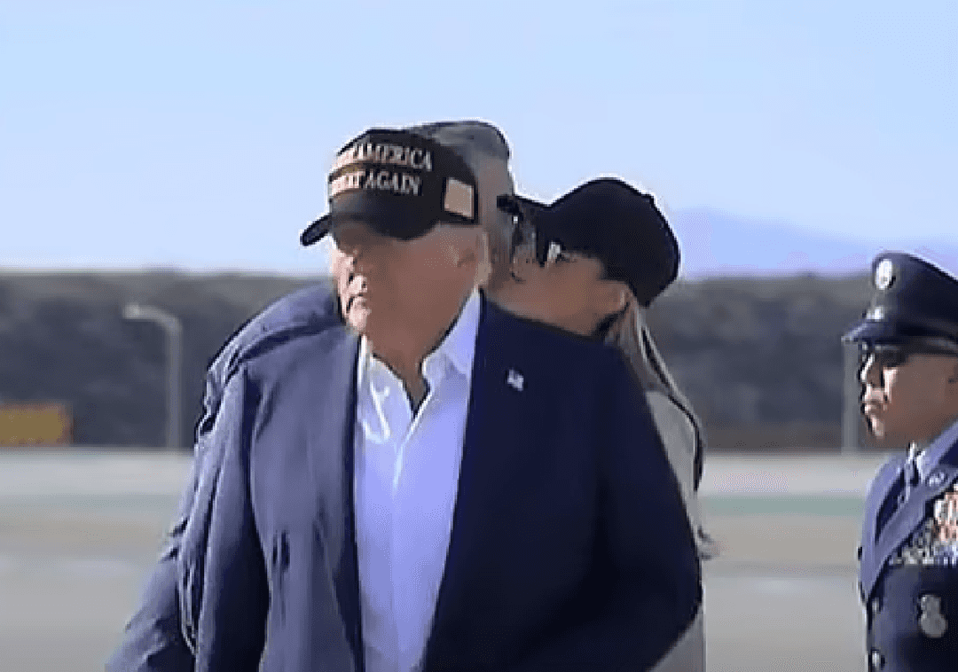הנשיקה שהסעירה את הרשת: מלניה טראמפ והמושל ניוסום