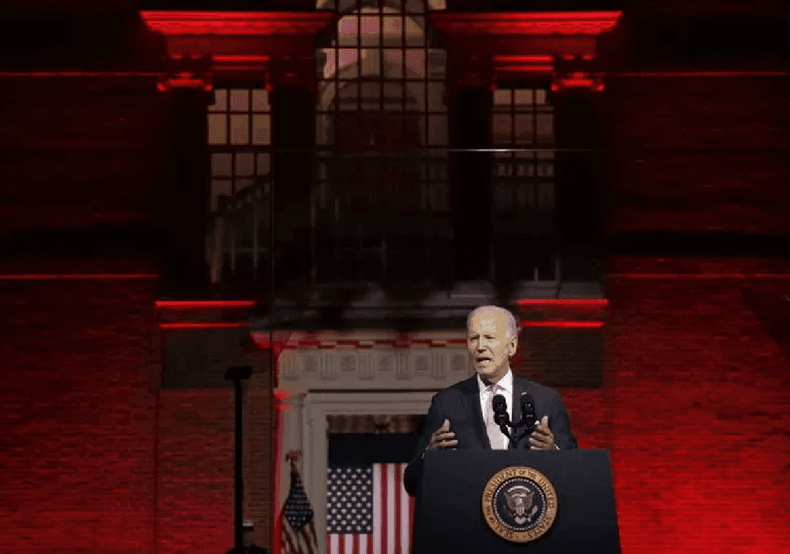 אחרי הנאום החריף של ביידן: השמרנים משווים אותו לאדולף היטלר 