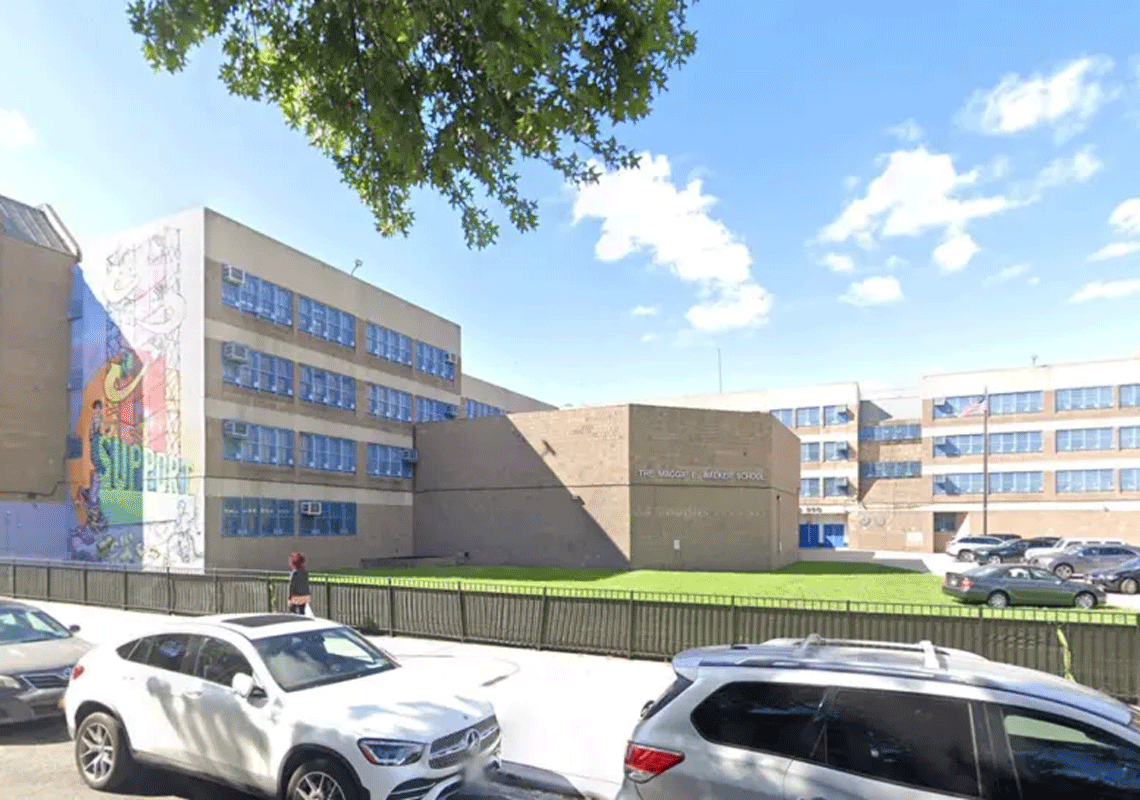 ‏"אני אהרוג אותך, יהודי" צעק הנער בגן השעשועים ושלף סכין על ילד בן 9 בניו יורק