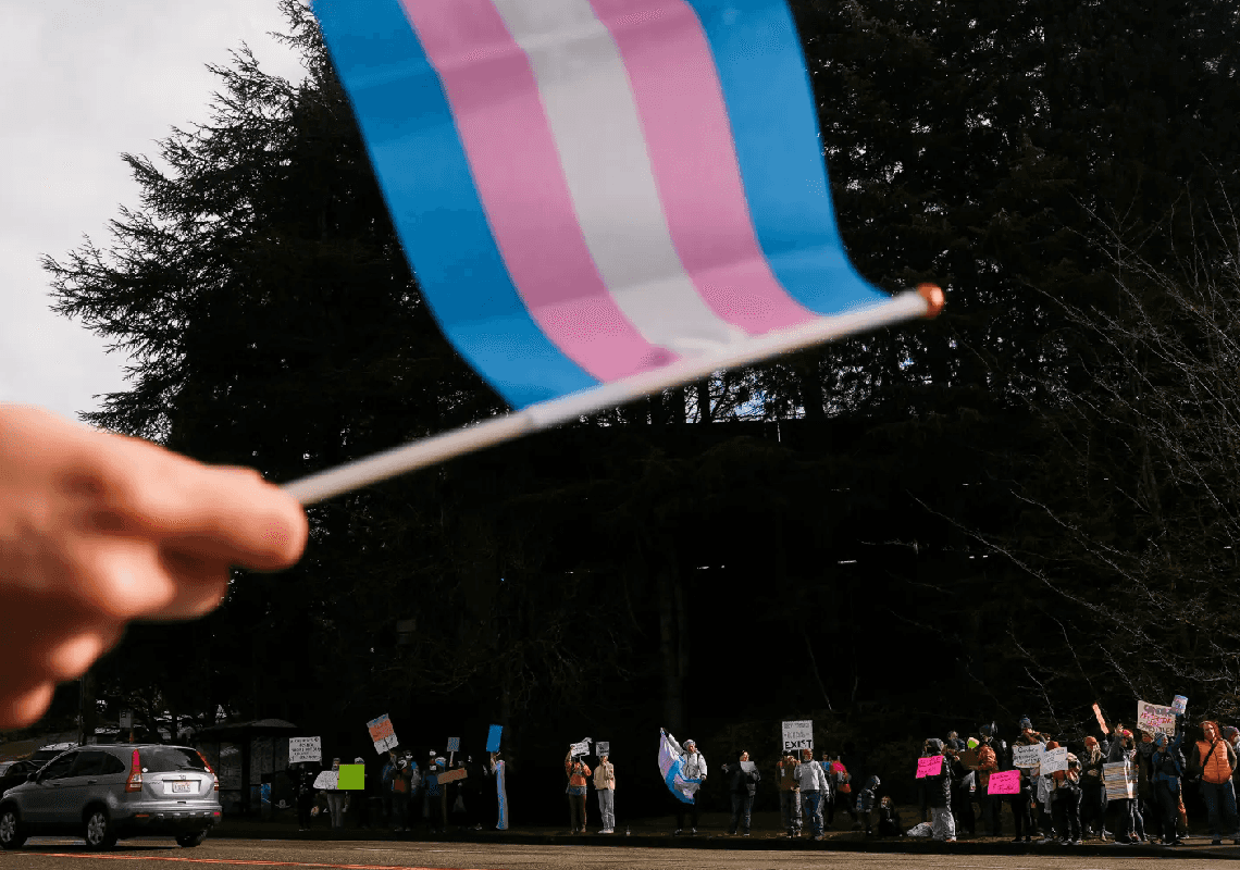 משרד הבריאות בדוח בן מאות עמודים נגד טיפולים הורמונלים לקטינים טרסנג'נדרים