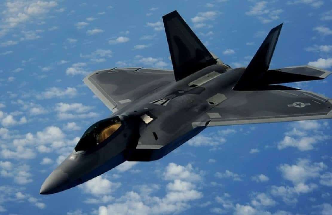 ‏ארה"ב שולחת F-22 למזרח התיכון