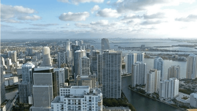 מיאמי: שוק הנדל"ן מתחזק, מחירי הדיור עולים