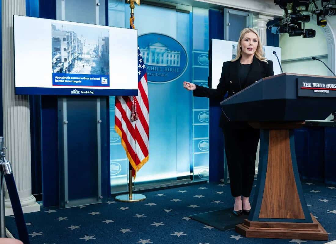 צוות הבית הלבן ממהר להתנער מהצהרות טראמפ להשתלט על עזה