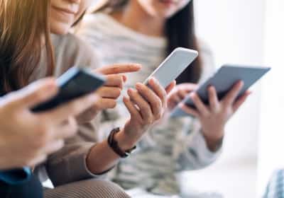 אחד החוקים המחמירים בעולם נכנס לתוקף: איסור על ילדים מתחת לגיל 16 להשתמש ברשתות חברתיות