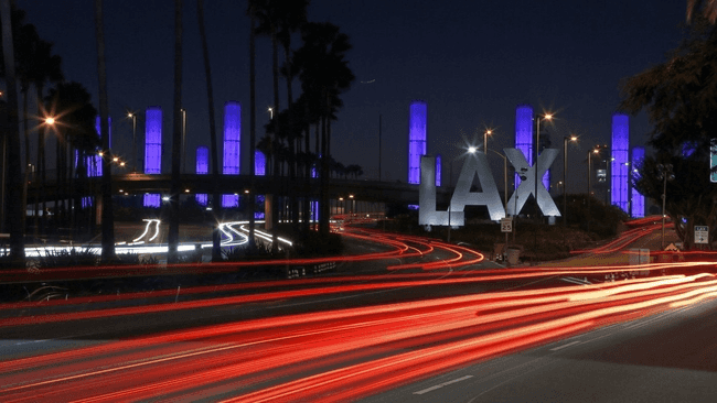 טכנולוגיה חדשה בנמל התעופה LAX תודיע מתי תאי השירותים פנויים