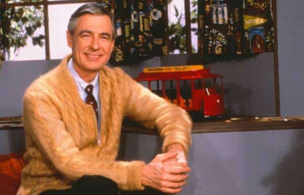 מתגעגעים למיסטר רוג'רס? סרט חדש מציע להתרפק על זכרו של כוכב הילדים האהוב ביותר בארה"ב