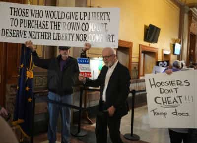 מרד רפובליקני באינדיאנה: טראמפ סופג סטירה פוליטית נדירה כאשר מפת מחוזות שנועדה להבטיח לו שליטה — קורסת