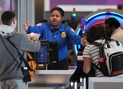 משבר שדות התעופה: הקונגרס לא הגיע להסכם — וטראמפ נאלץ לעקוף אותו בצו חירום