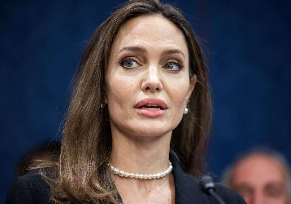 אנג׳ילנה ג׳ולי פורשת מתפקידה באו״ם: ״אעבוד כעת עם ארגונים שנותנים להם את הקול הגדול ביותר״