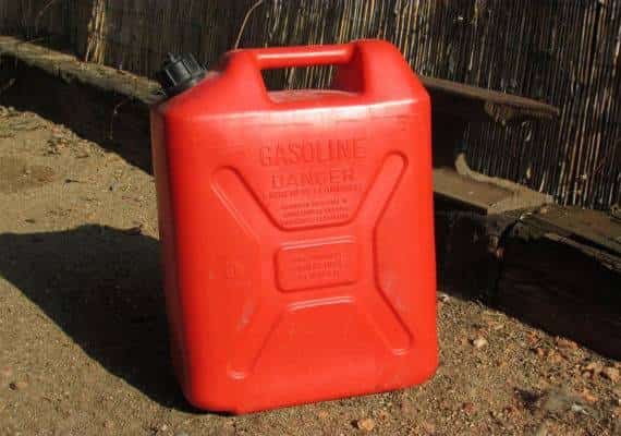 מיאמי: דייר בבניין איים "לשרוף את כל היהודים" שנמצאים בו