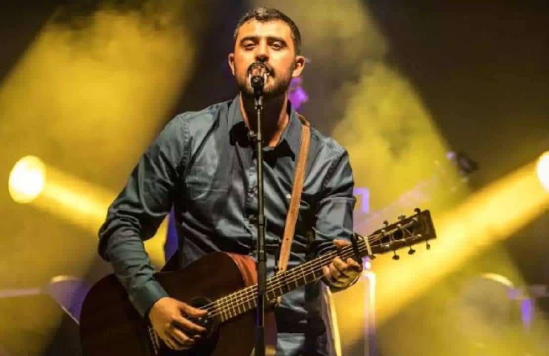 גורמים אנטי-ישראלים ניסו לבטל הופעה של ישי ריבו בסמוך לקמפוס הרווארד בבוסטון 