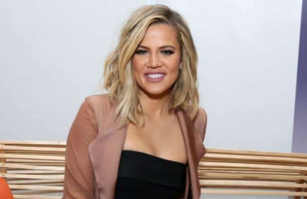 יורה לכל הכיוונים: העוקבים אחר הקרדשיאנית, קלואי, ביקרו אותה על שסלחה לחבר הבוגדני, אז היא השיבה אש