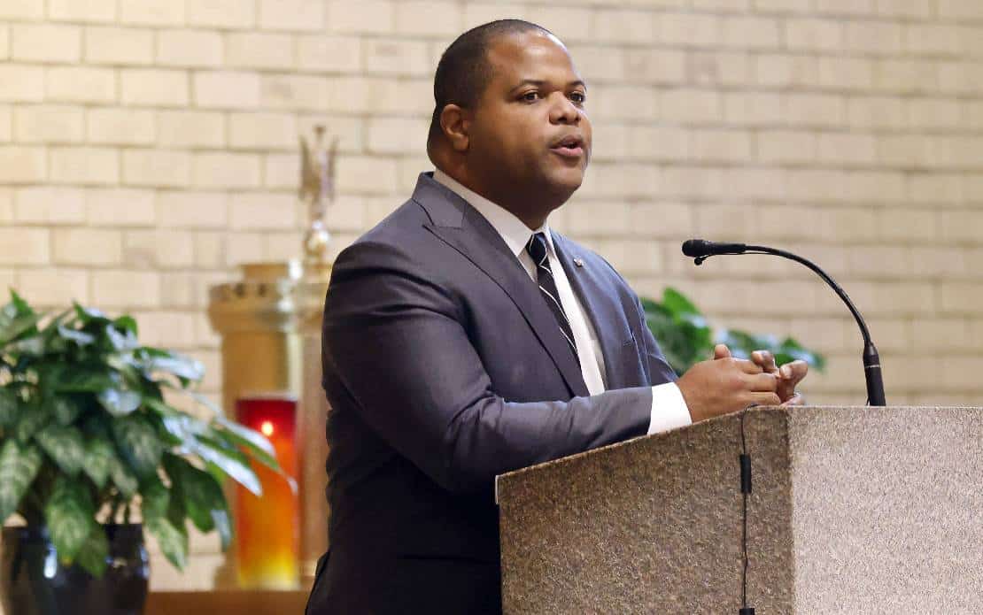 מהפך! ‏ראש עיריית דאלאס: "ארה"ב זקוקה לרפובליקנים... ואני הופך לאחד"‏