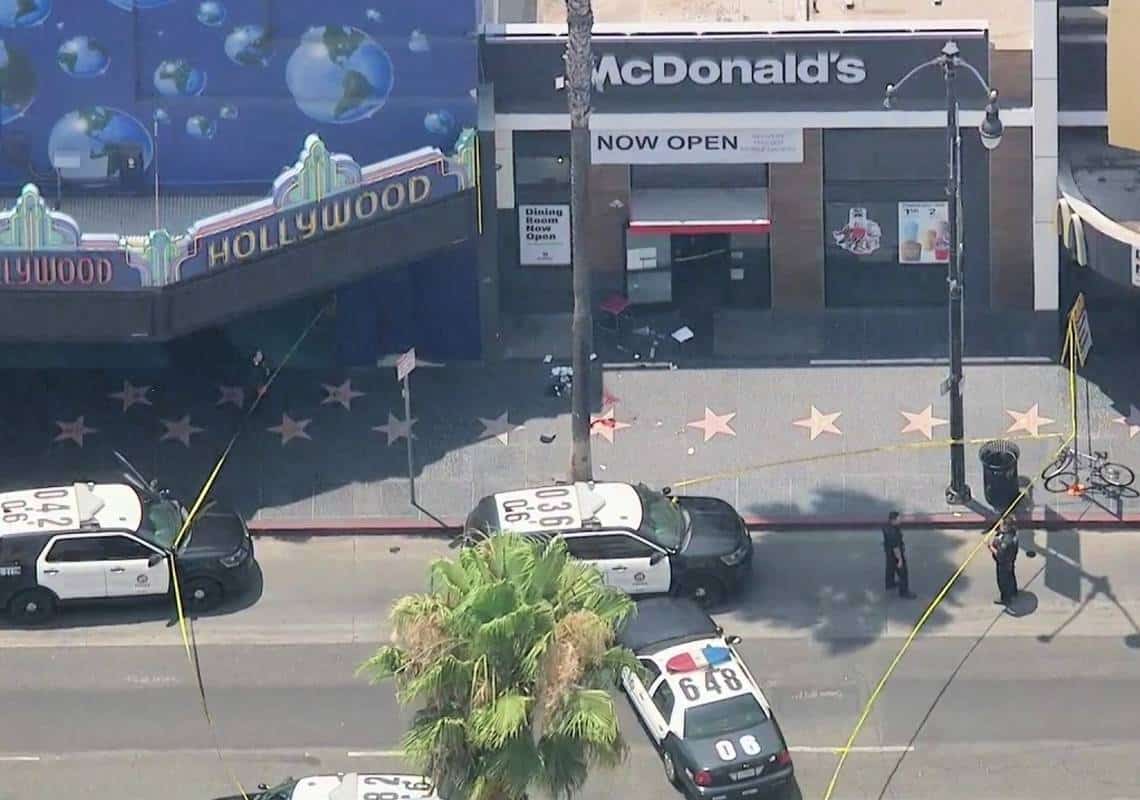 תקרית קטלנית בלב הוליווד: גבר חמוש באקדח מזויף הוביל לבהלה במוקד התיירות הפופולרי