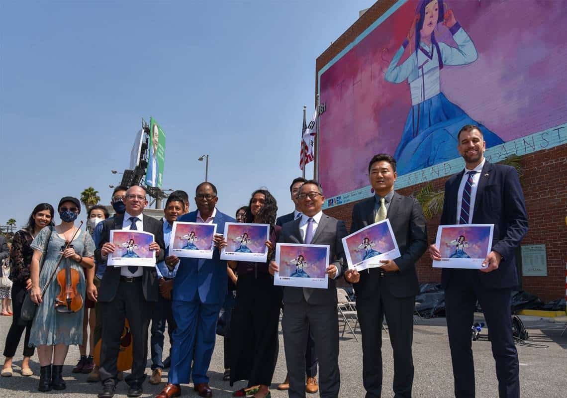 שיתוף פעולה ישראלי-קוריאני בעיר המלאכים: הקונסוליה הישראלית חושפת את "ציור הקיר לסולידריות"