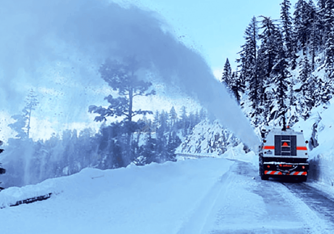 יפה לך לבן: שלג בצפון קליפורניה, גשמים כבדים בשאר האזורים 
