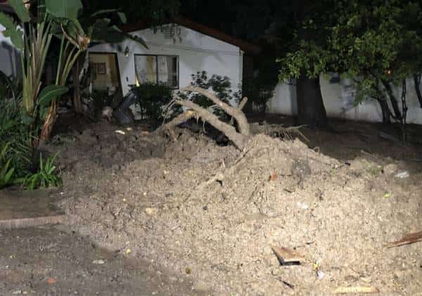 הסופה בלוס אנג'לס: נזק כבד לבתים באנסינו, אזהרת שיטפונות לכלל ה"וואלי"