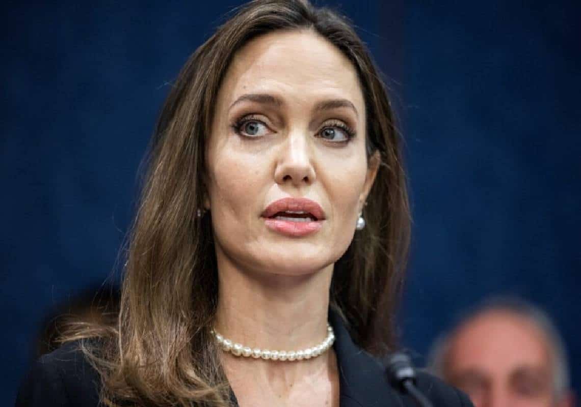 אנג׳לינה ג׳ולי הגיעה לתימן במטרה לסייע לפליטים והכריזה: ״לא רק האוקראינים זקוקים לעזרה״