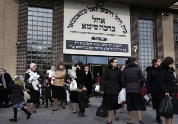 שוויון בפני החוק? רשות ההגירה לא תגרש מארה"ב רב שהורשע בסחטנות והלבנת הון