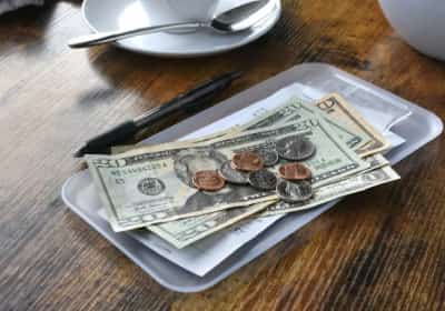 פטור ממס על טיפים יוצא לדרך: אלו הם המקצועות שייהנו מהרפורמה