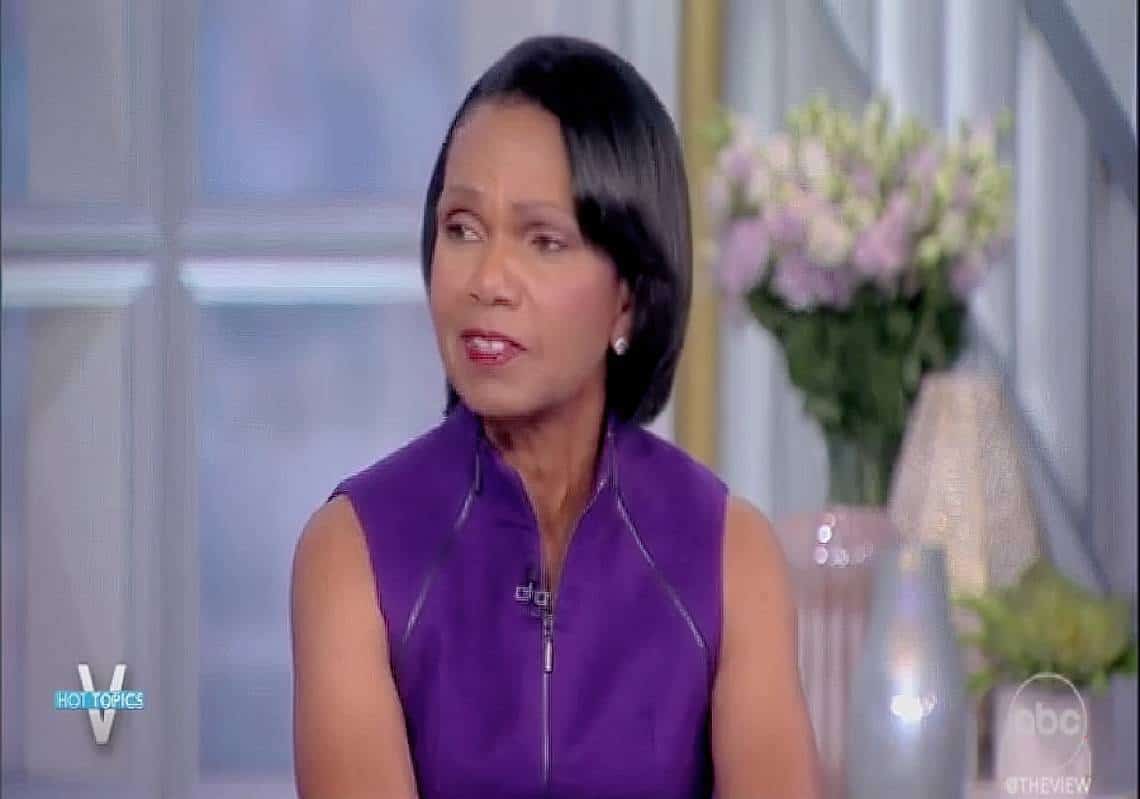 קונדוליזה רייס הדהימה את אמריקה: "תפסיקו לגרום לילדים לבנים להרגיש רע בגלל צבע העור שלהם"