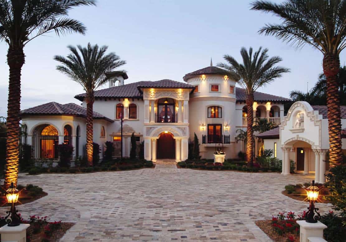 לא תאמינו כמה שנים יקח לחסוך עבור מקדמה על בית בלוס אנג'לס: וגם, מהן עשר הערים היקרות לנדל"ן מגורים באמריקה?