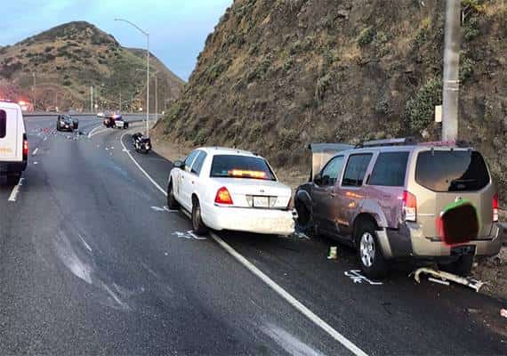 לוס אנג'לס: בן 18 חטף את מכונית אמו ויצא למסע הרס בכבישים