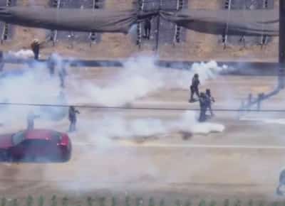 קליפורניה: שנה אחרי הפשיטה הקטלנית - הקלטות החירום חושפות את הכאוס בקמרילו