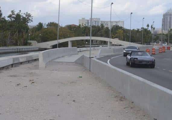 מיאמי ביץ' הקימה שובר גלים ללא אישור ותצטרך לפרקו לאלתר