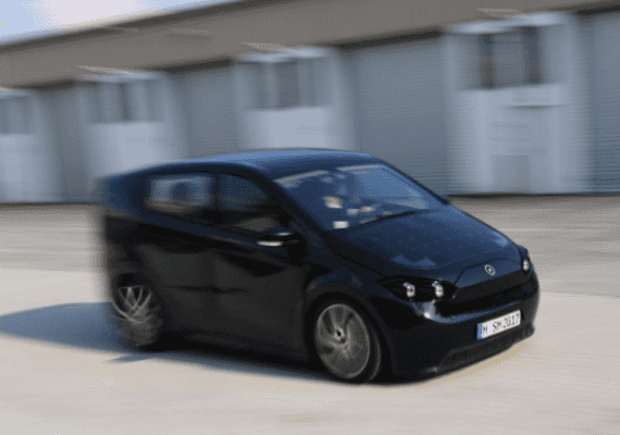 הסוף לתדלוק? חברת סטארט-אפ מפתחת מכונית חשמלית סולארית