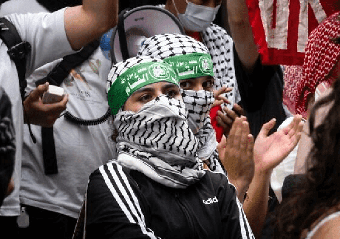 יהודים ואפרו-אמריקאים משלבים כוחות נגד המפגינים הפרו-פלסטינים 