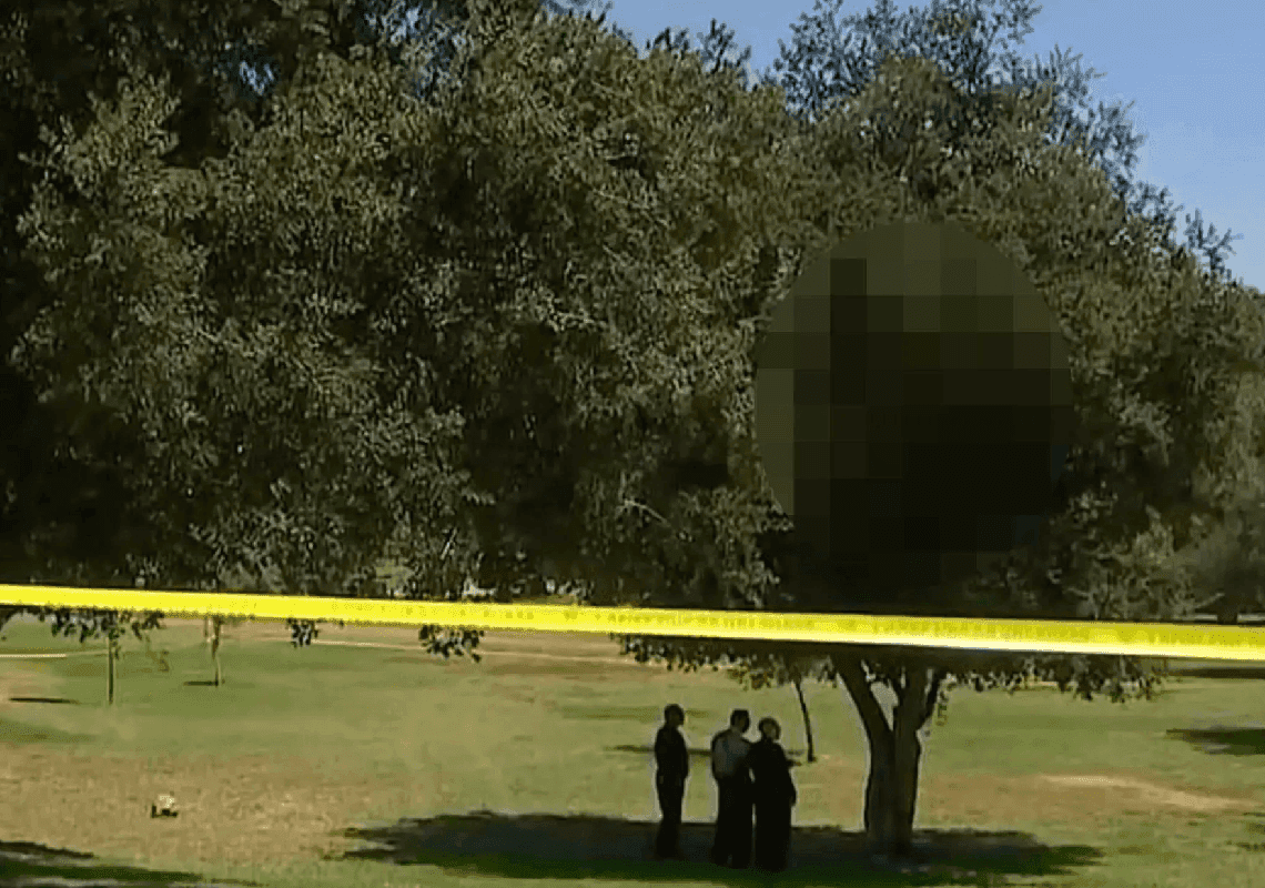 גופה בוערת נמצאה תלויה על עץ בפארק בלוס אנג'לס