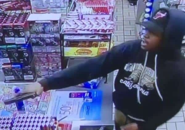 לוס אנג'לס: סריקות נרחבות אחר חשוד בשוד מזוין בוודלנד הילס