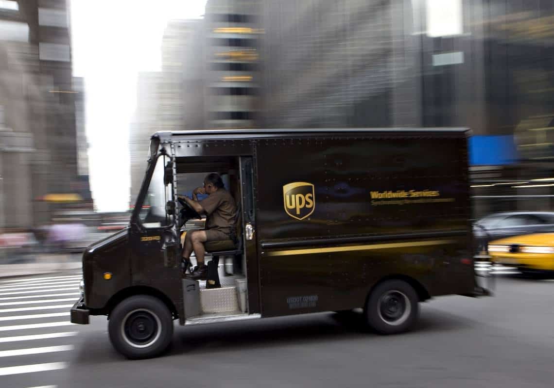 פריצה אלימה לדירה בניו יורק: התחזו לשליחי UPS ושדדו אלפי דולרים