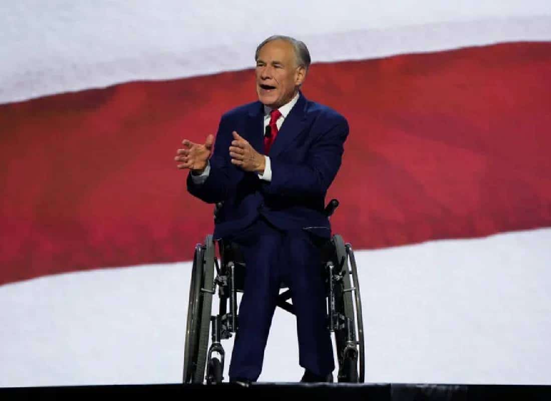 סערה בטקסס: מושל המדינה מאיים לשלול מימון מבית חולים בגלל סרטון טיקטוק של רופא