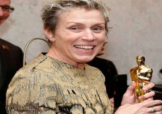 גנב את פסלון האוסקר וצפוי להשלח לכלא