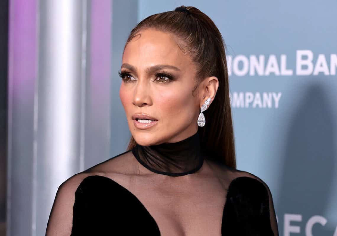 בתה של ג׳ניפר לופז יצאה מהארון כא-בינארית