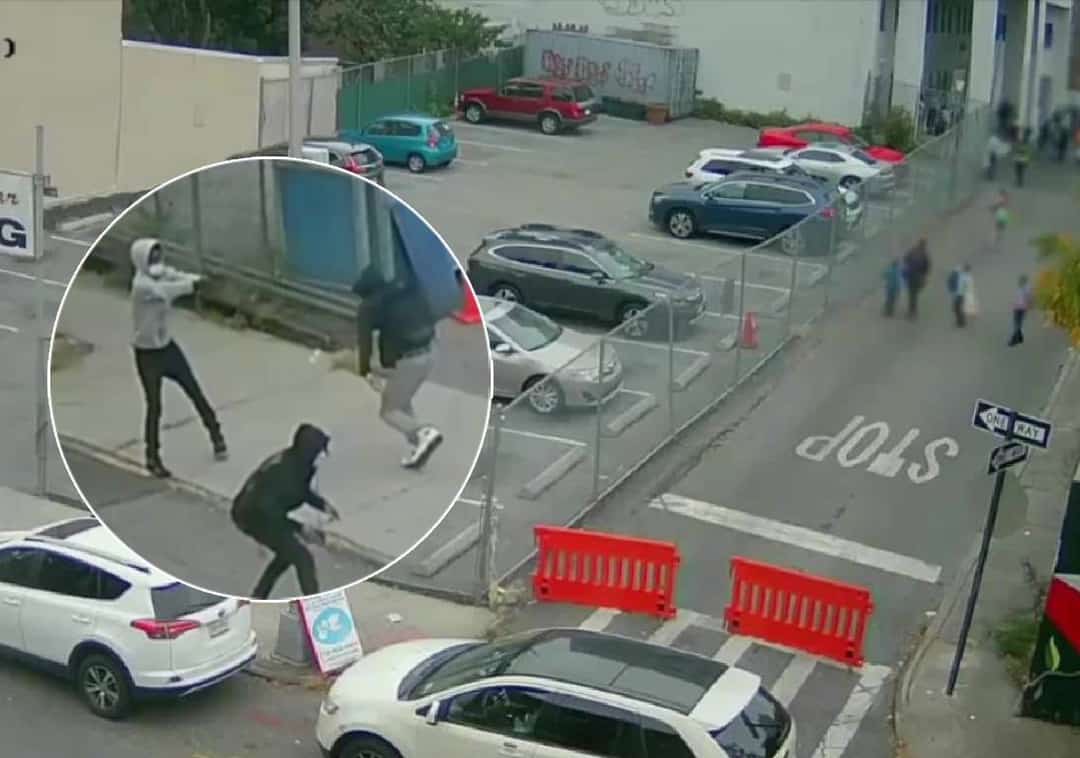 סכנת חיים ברחובות ניו יורק: קרב יריות תועד מחוץ לבית ספר בעיר
