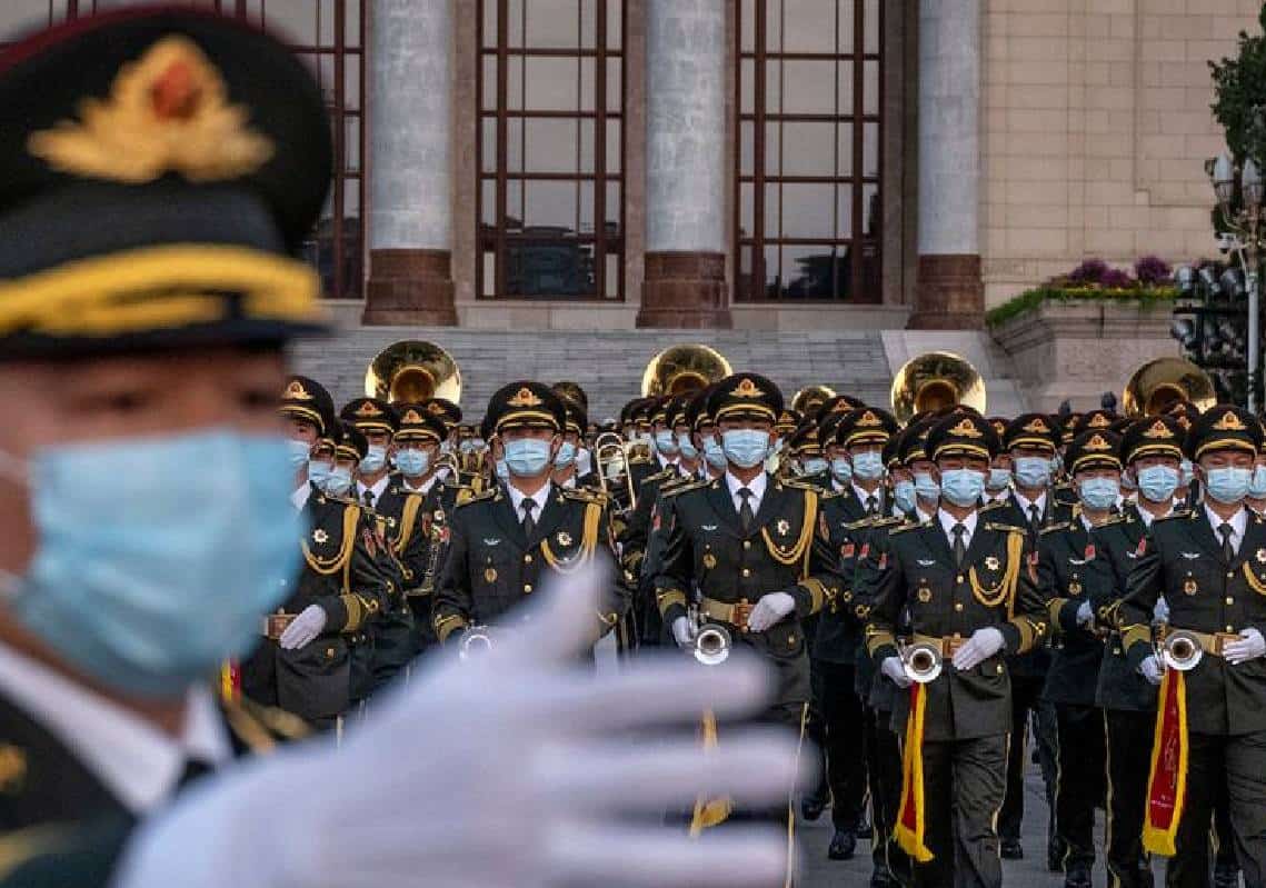 צבא סין הורה לאזרחיו "להתכונן למלחמה" על רקע מסעה של יו"ר בית הנבחרים פלוסי לטייוואן