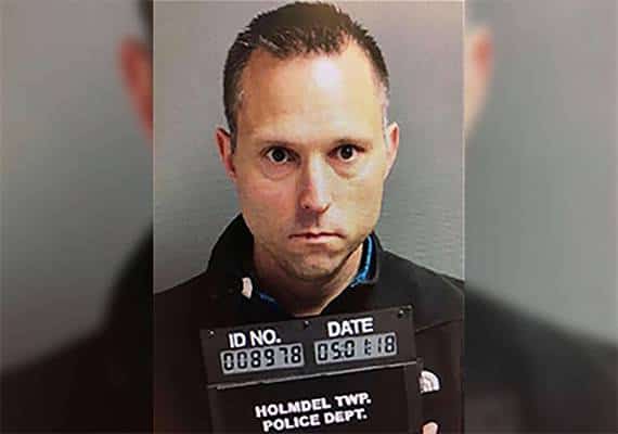 ניו ג'רזי: מפקח משרד החינוך נתפס בעת מעשה דוחה במיוחד