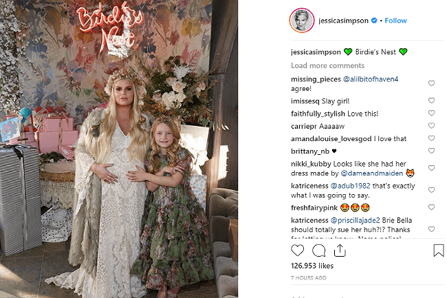 אופס: ג'סיקה סימפסון חשפה את שמה של התינוקת שבדרך