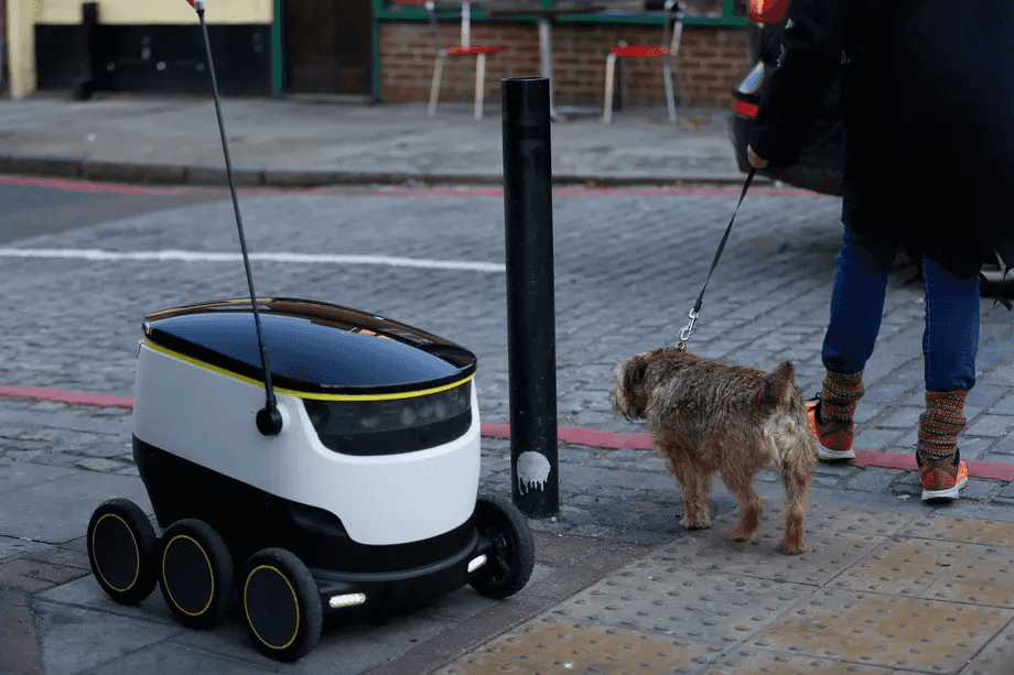 סן פרנסיסקו: בקרוב תאושר תנועת רובוטים במדרכות